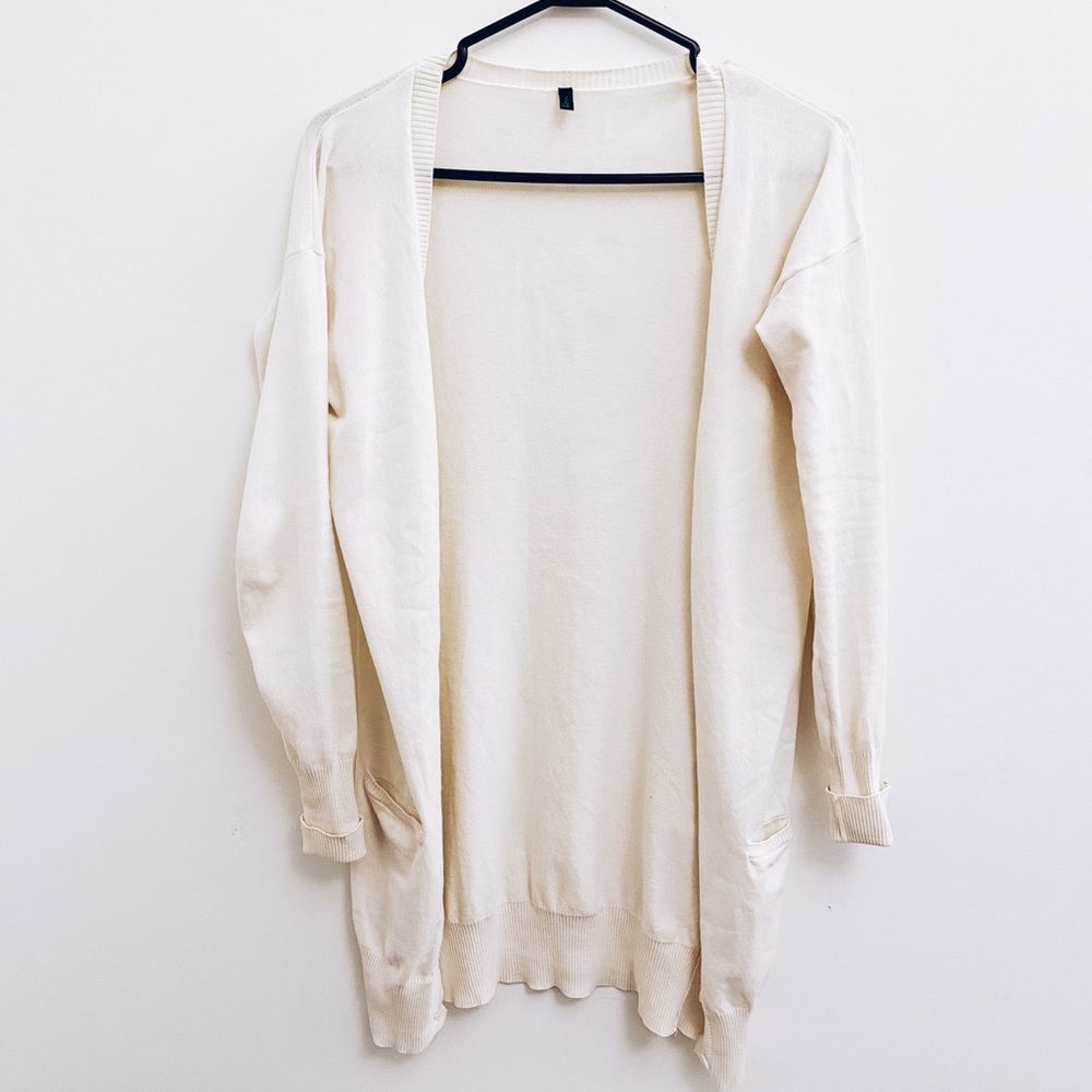 Light Benetton Cardigan / Very cute and comfy!